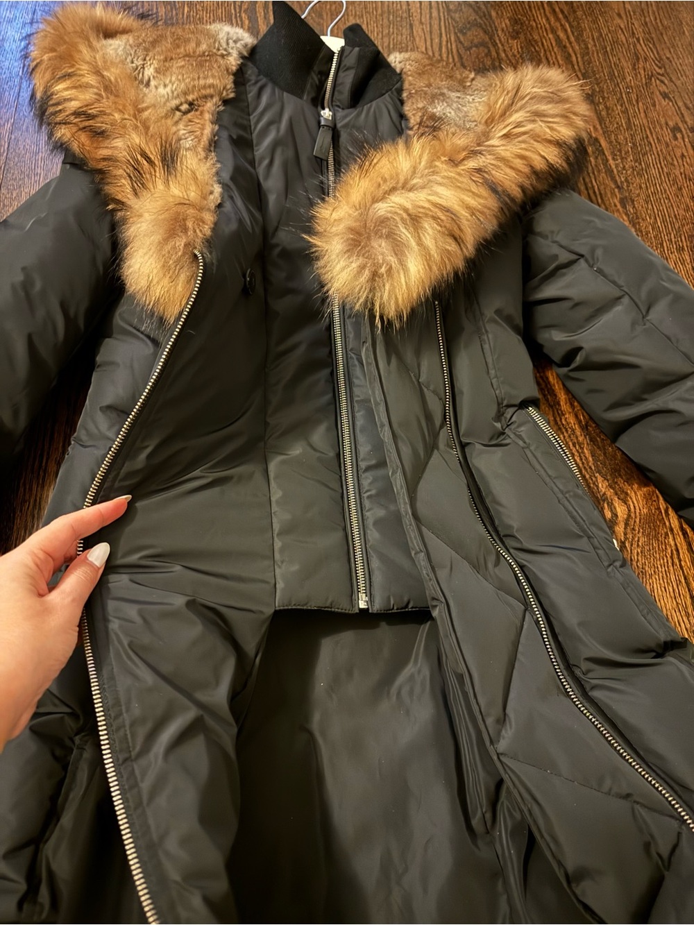 Mackage TRISH Black Down Coat Genuine Fur - Picture 8 of 10